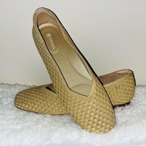 VIVAIA Margot 2.0 Square-Toe V-Cut Flats Shoes Tan Woven Arch Support EUC SZ 11